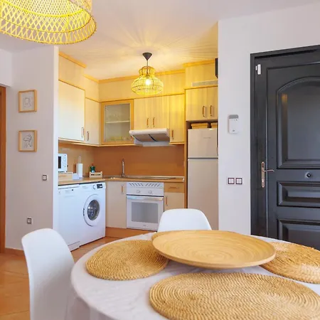 Alinico House Feriehus Majanicho