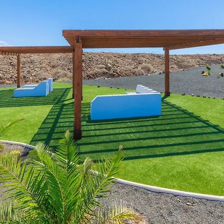 Alinico House * Majanicho