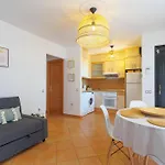 Alinico House