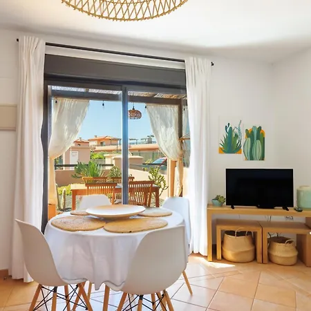 Alinico House Semesterbostad Majanicho