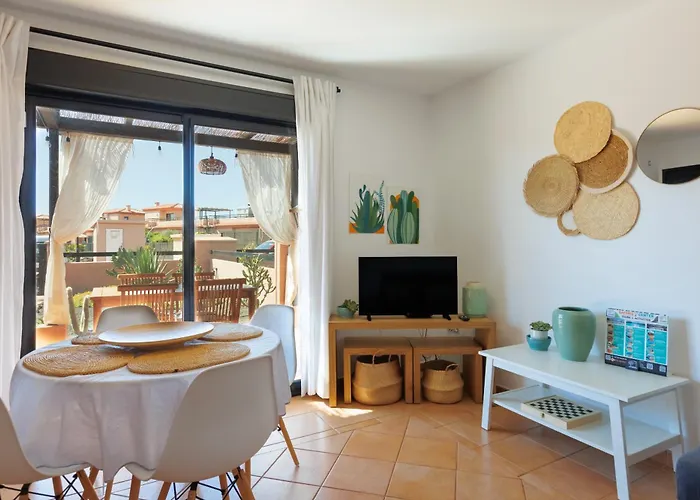 Alinico House Dom wakacyjny *
